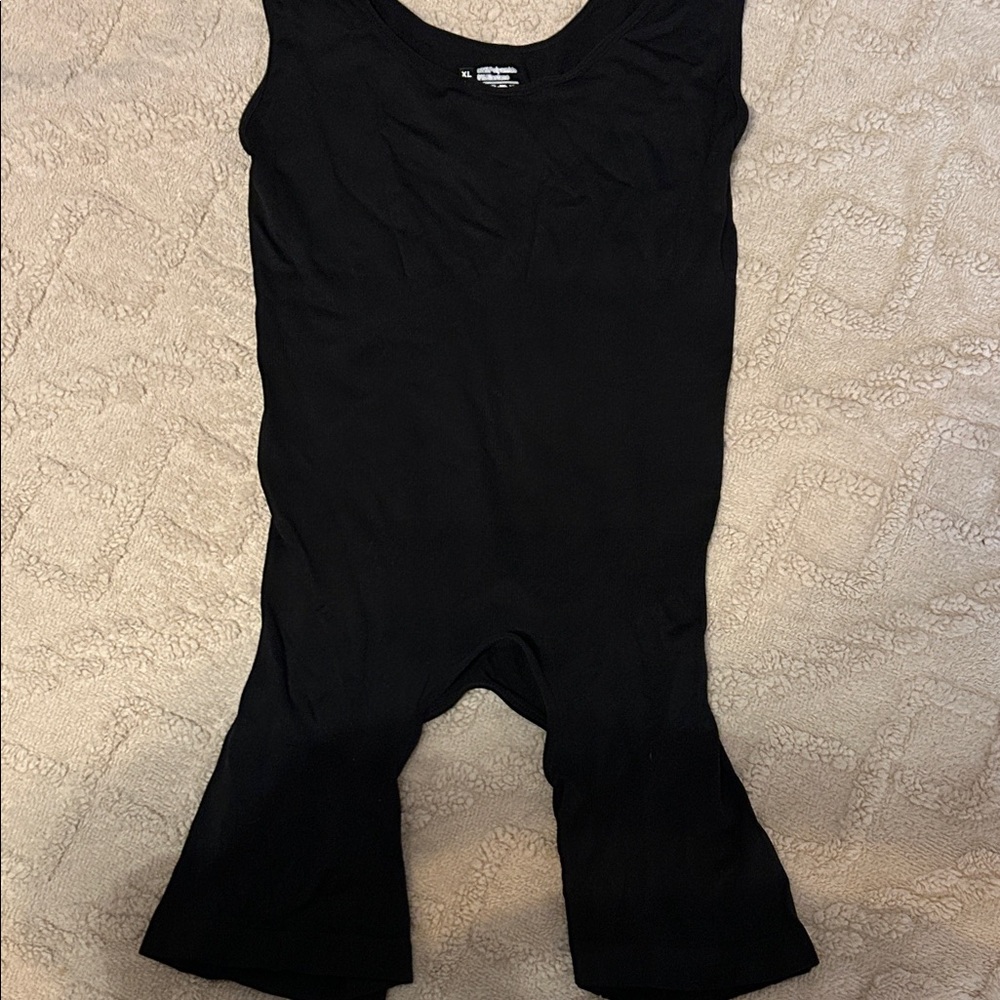 Elegant Black Shapewear Bodysuit